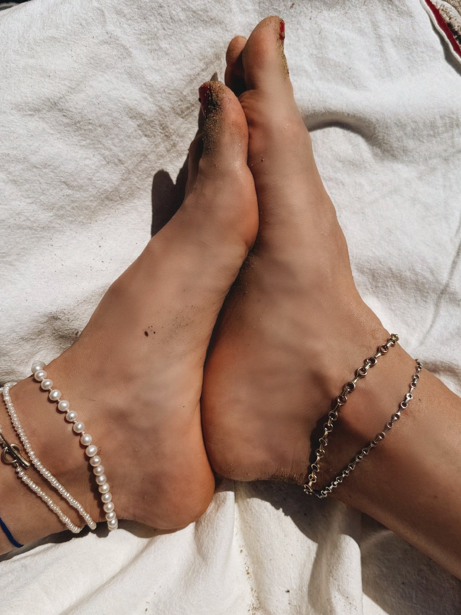 Pearl Necklace with Tusk Clasp